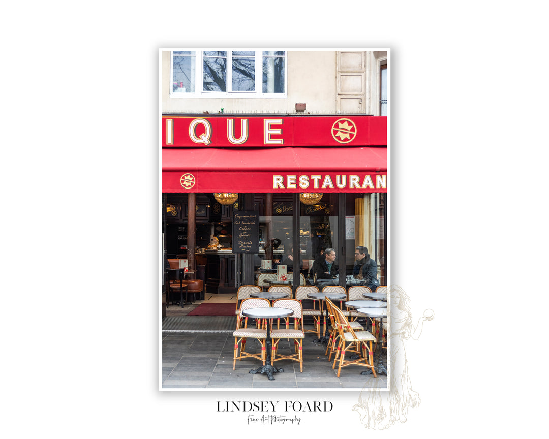 Cafe de la Republique Photo
